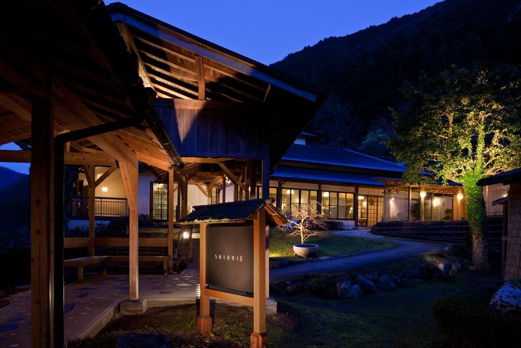 Готель Furuyu Onsen Oncri Саґа Екстер'єр фото